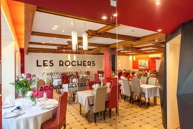 Hotel-Restaurant "Les Rochers" La Balme-de-Sillingy Kültér fotó